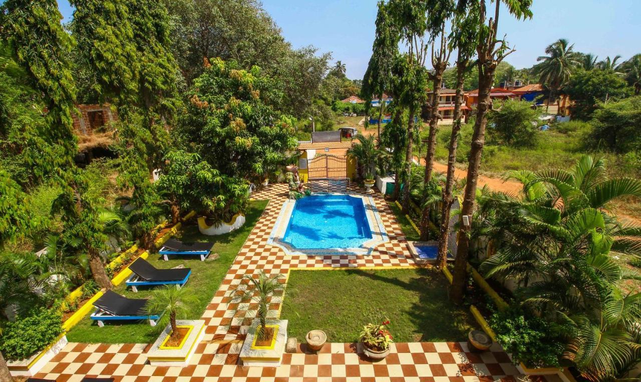 Treebo Trend Skylight Royal Stay Candolim Exterior photo